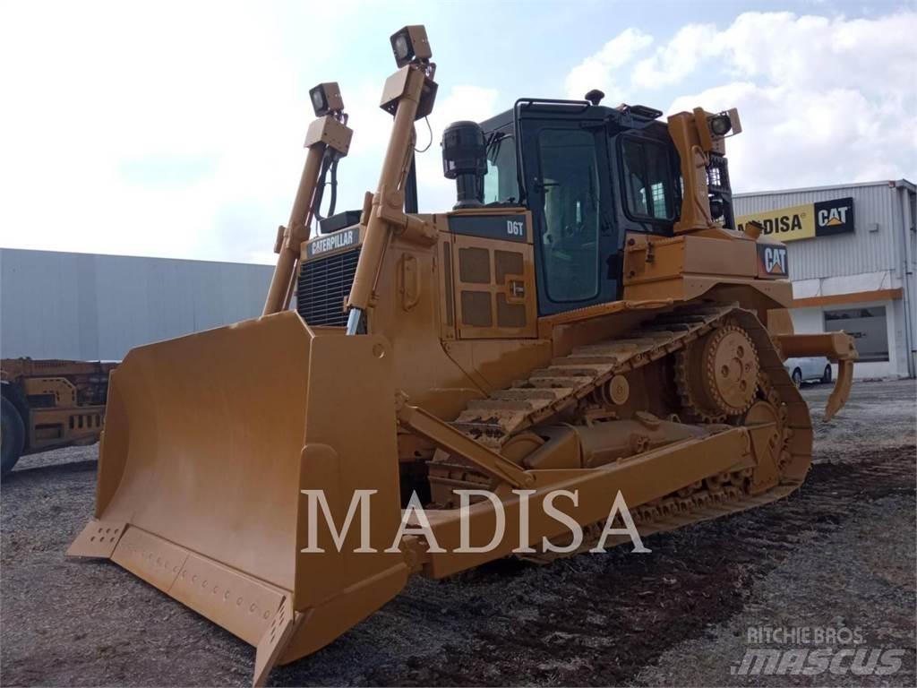 CAT D 6 T Buldozer sobre oruga