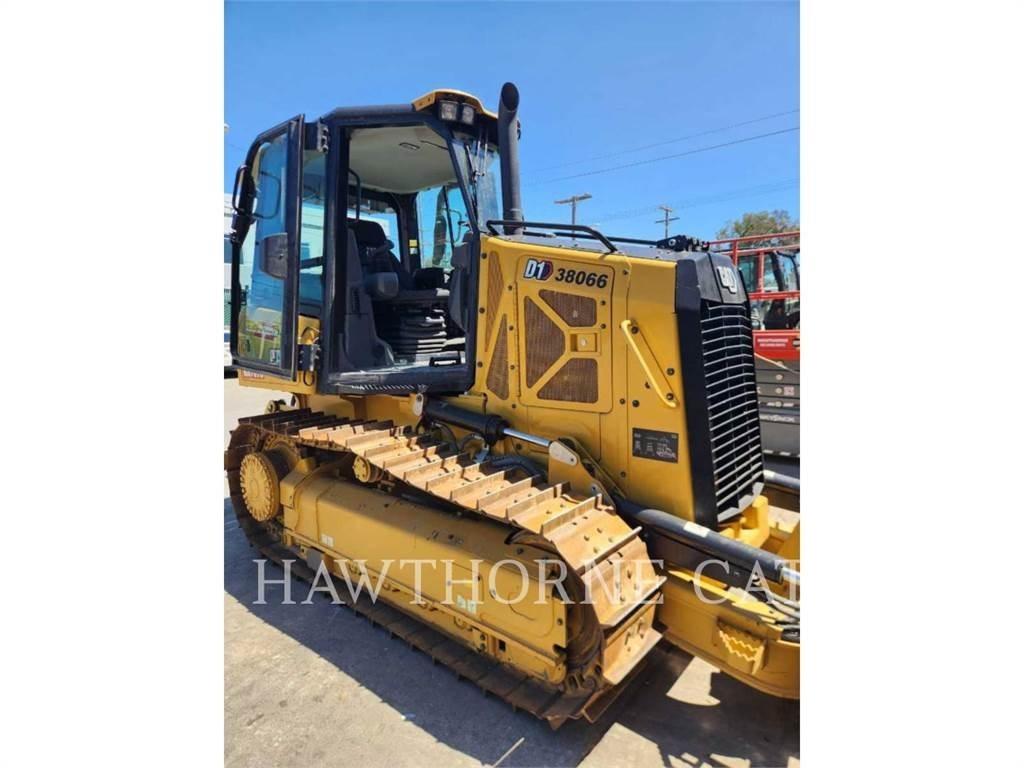 CAT D1 Buldozer sobre oruga