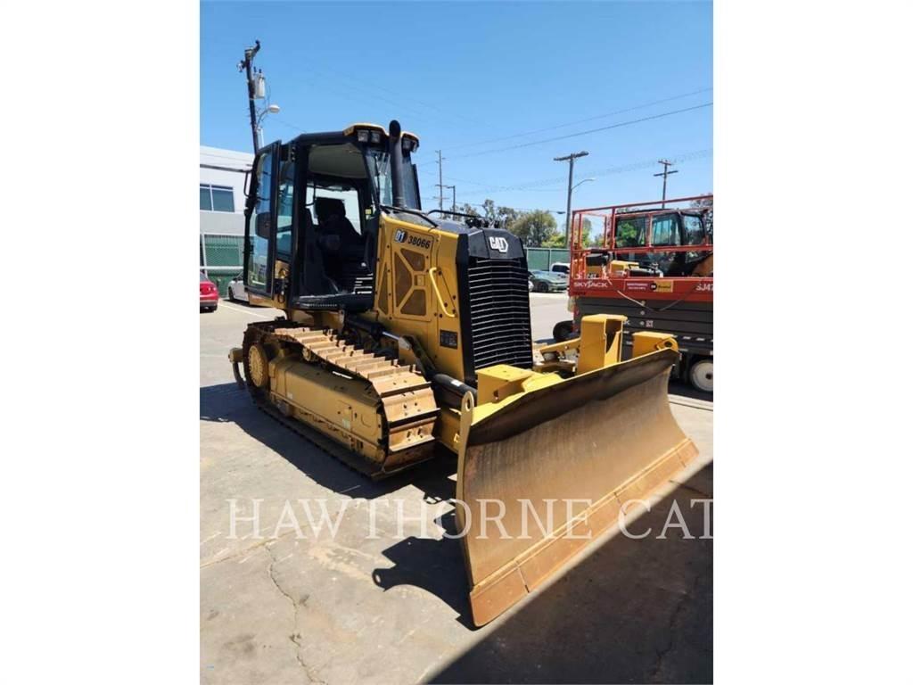 CAT D1 Buldozer sobre oruga