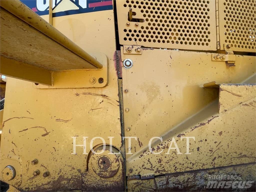 CAT D10R Buldozer sobre oruga