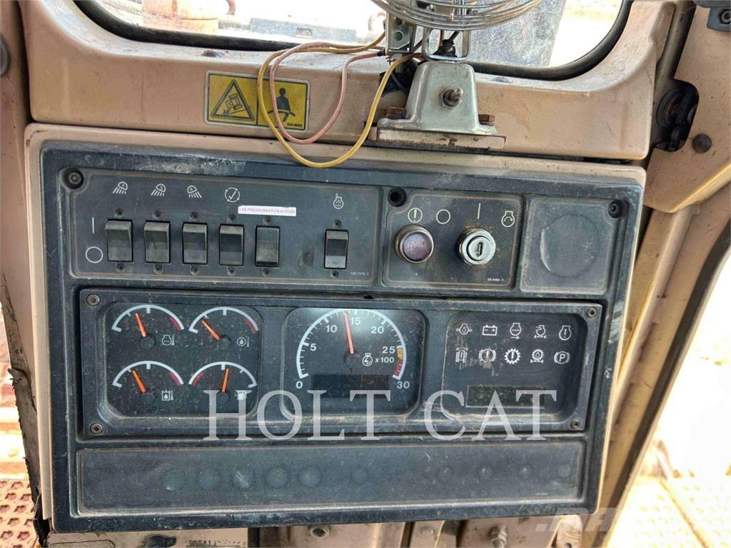CAT D10R Buldozer sobre oruga