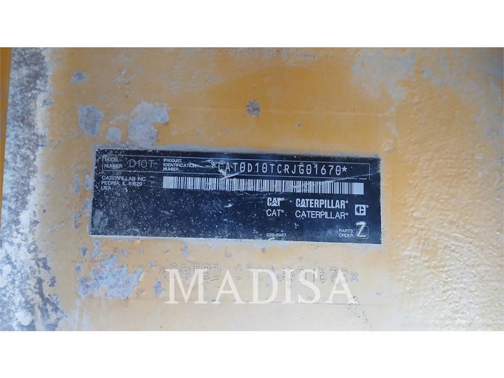 CAT D10T Buldozer sobre oruga