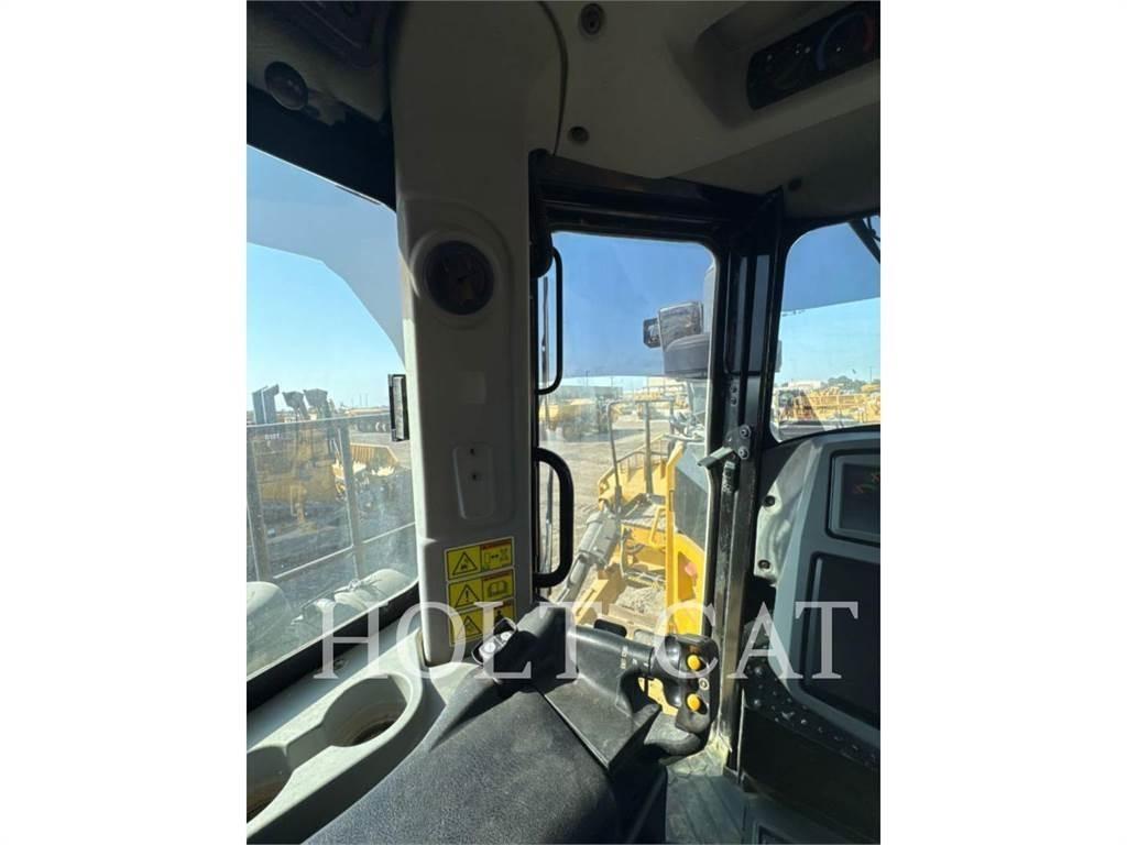 CAT D10T SS Buldozer sobre oruga