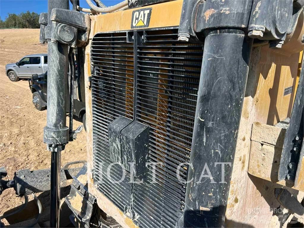 CAT D10T2 Buldozer sobre oruga