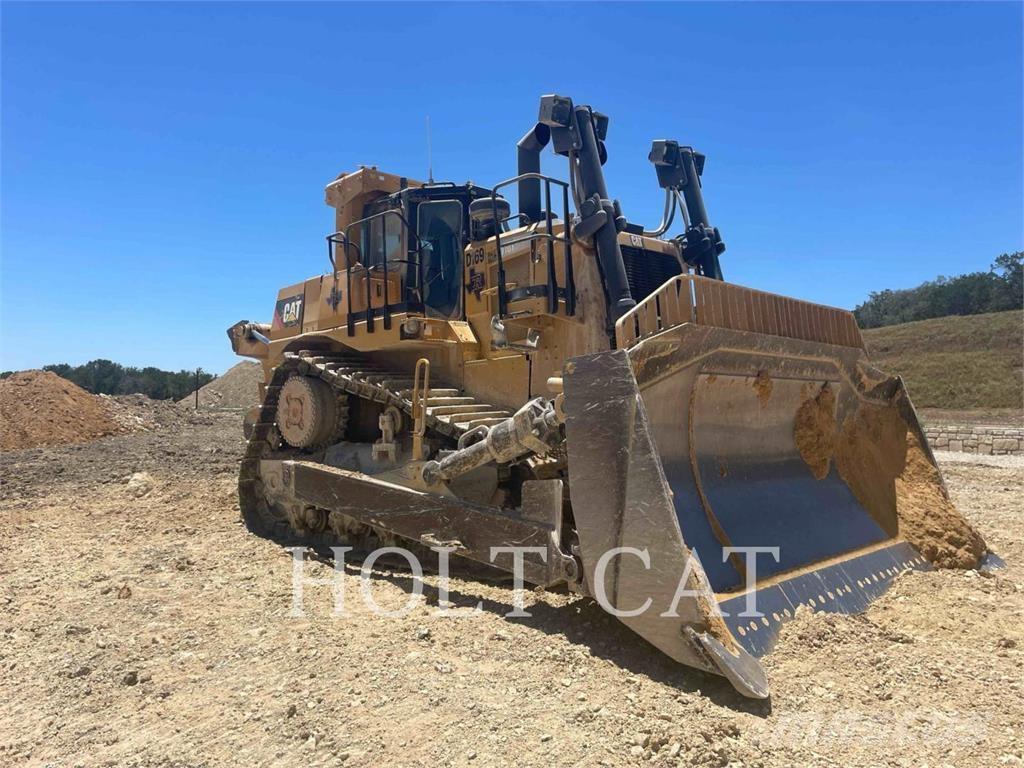 CAT D10T2 Buldozer sobre oruga