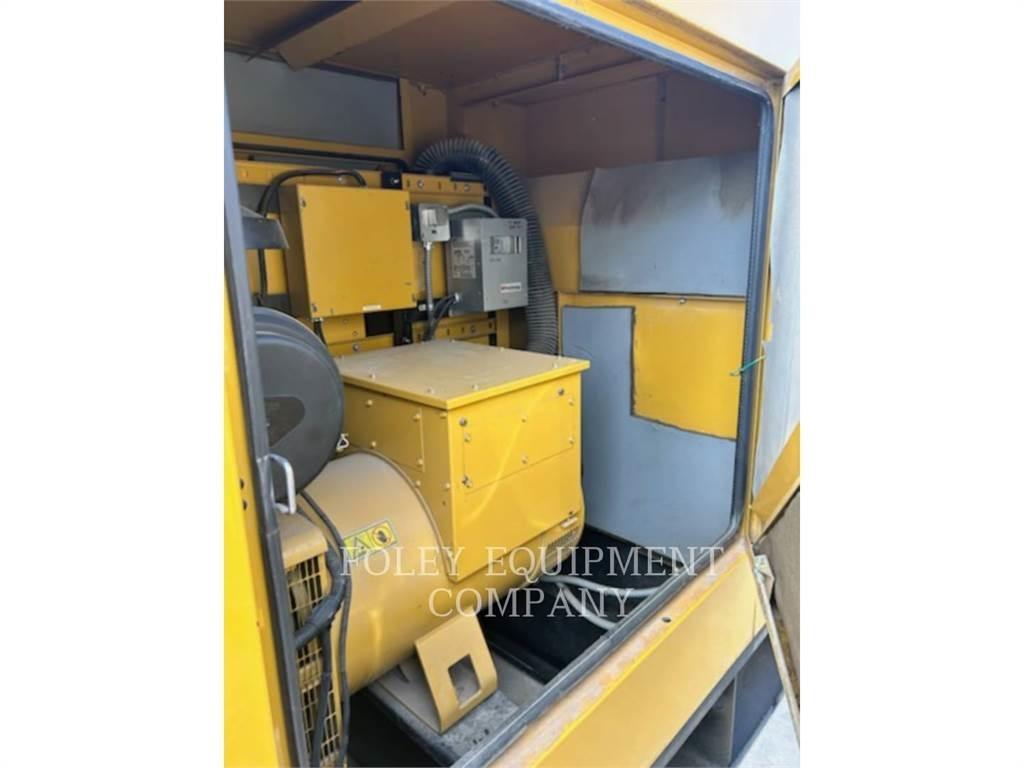 CAT D150-8 Generadores diesel