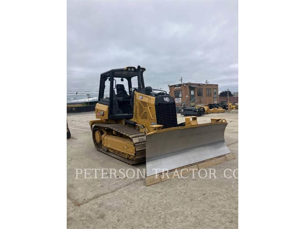 CAT D2 Buldozer sobre oruga
