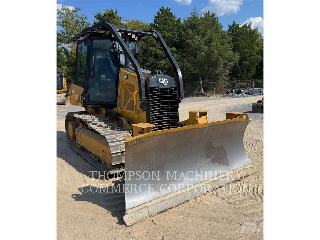 CAT D2-12 Buldozer sobre oruga