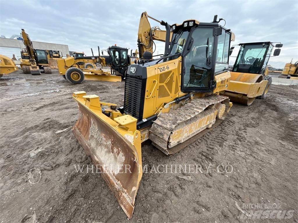 CAT D2 XL Buldozer sobre oruga