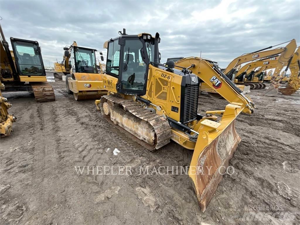 CAT D2 XL Buldozer sobre oruga