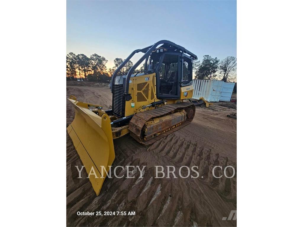 CAT D3 Buldozer sobre oruga