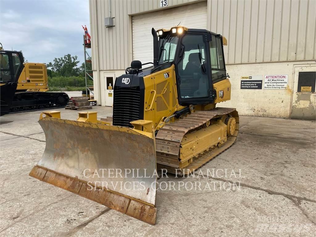 CAT D3 Buldozer sobre oruga