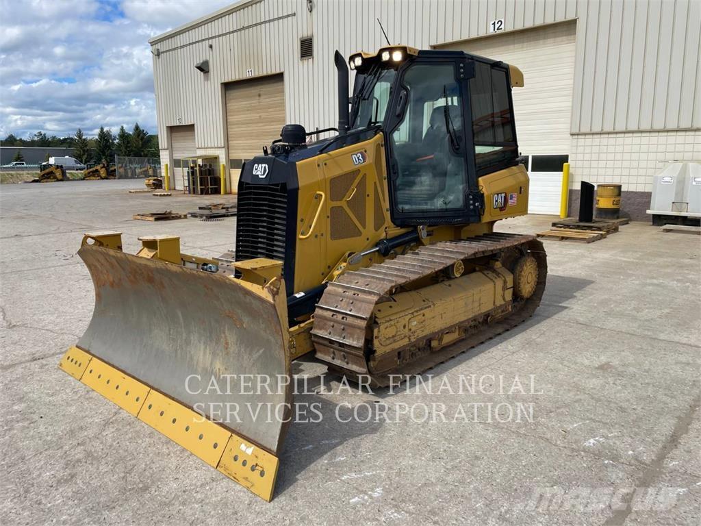 CAT D3 Buldozer sobre oruga