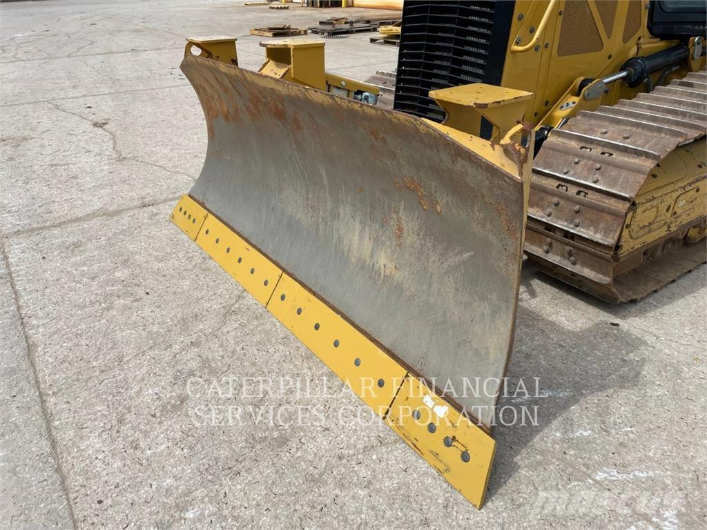 CAT D3 Buldozer sobre oruga