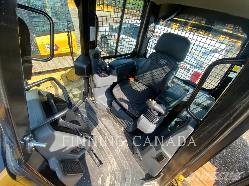 CAT D3-12 Buldozer sobre oruga