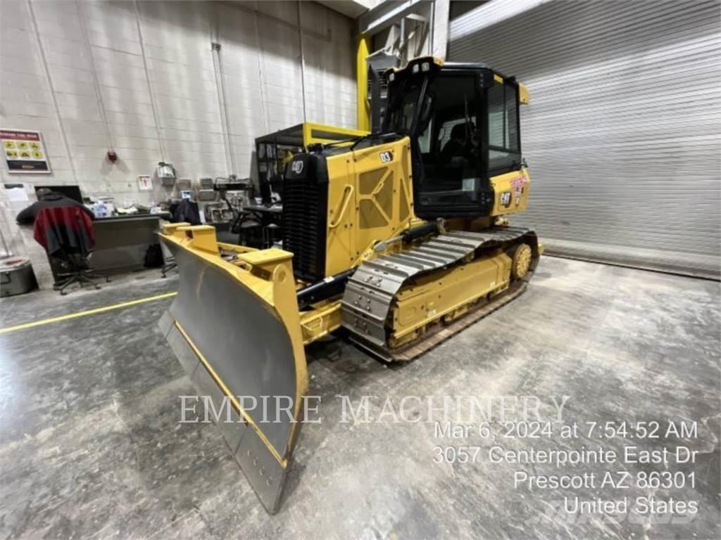 CAT D3-12 ARO Buldozer sobre oruga