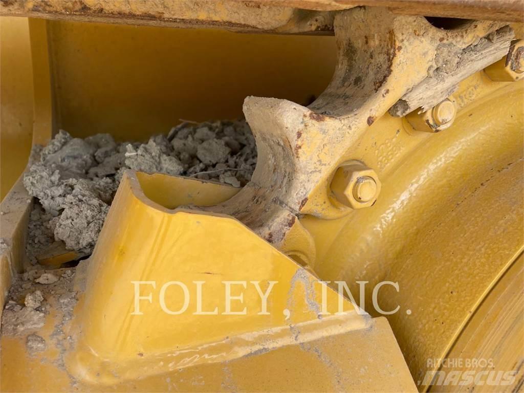 CAT D3-12LGP Buldozer sobre oruga