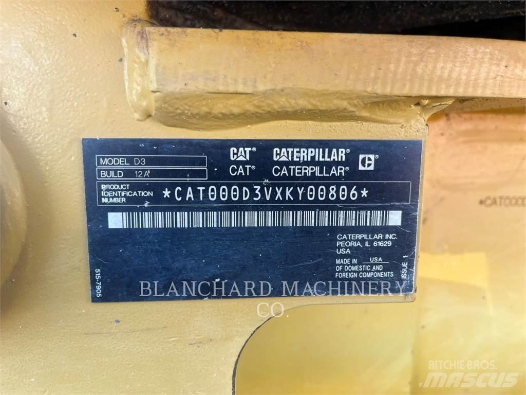 CAT D3-12LGP Buldozer sobre oruga