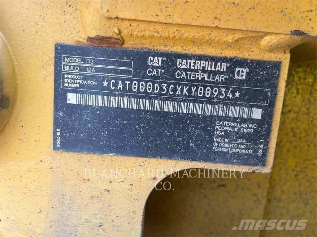 CAT D3 LGP Buldozer sobre oruga