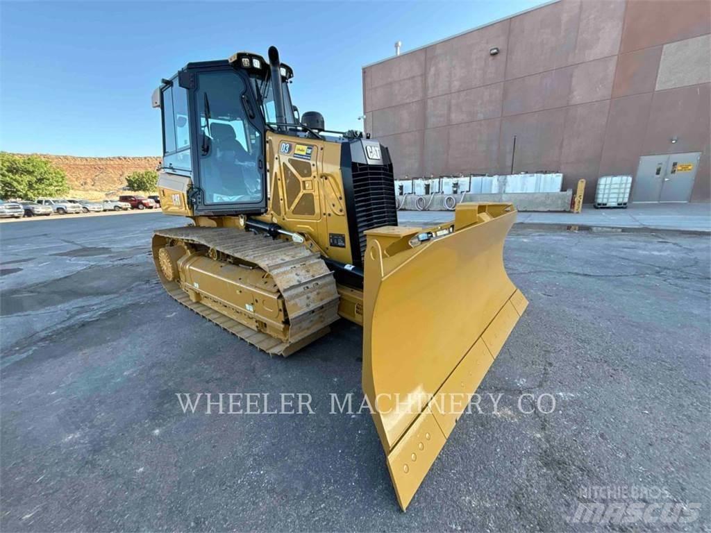 CAT D3 XL Buldozer sobre oruga