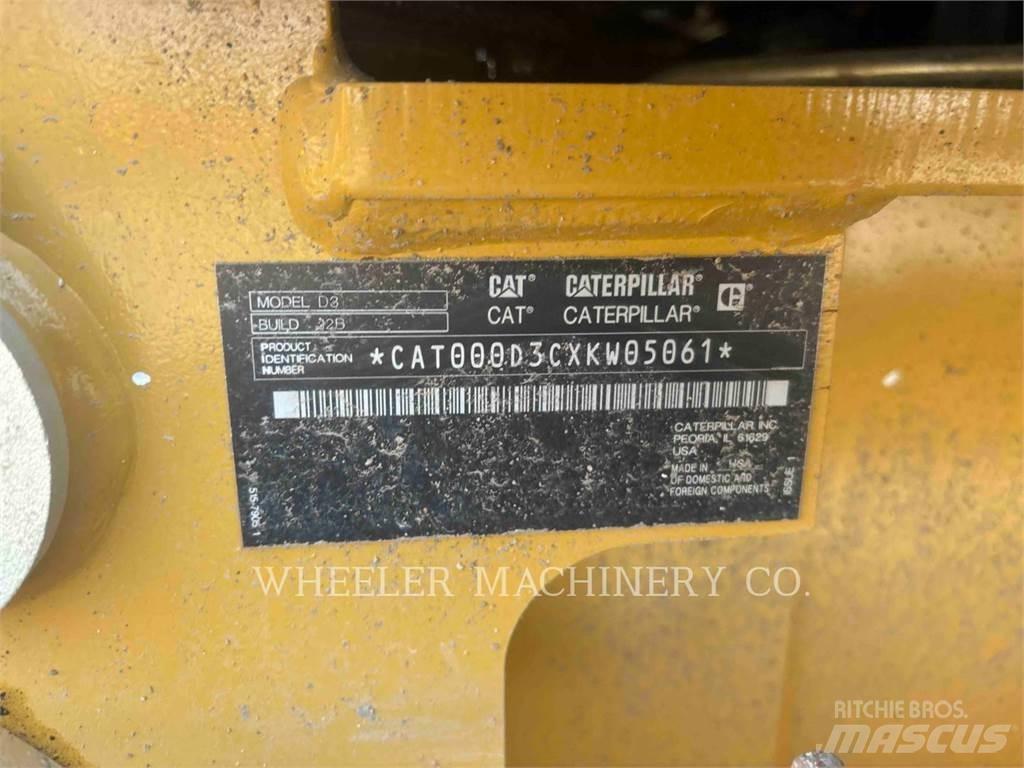 CAT D3 XL Buldozer sobre oruga