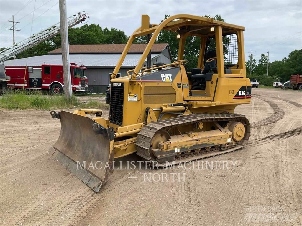 CAT D3GX Buldozer sobre oruga