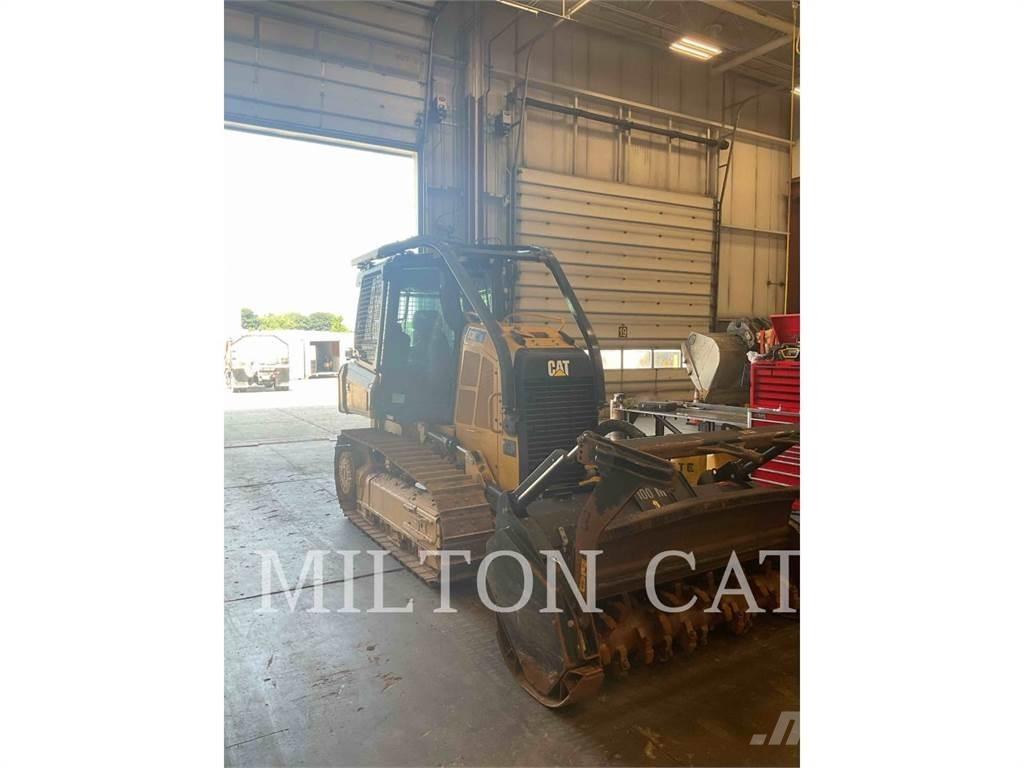 CAT D3K 2 XL Buldozer sobre oruga