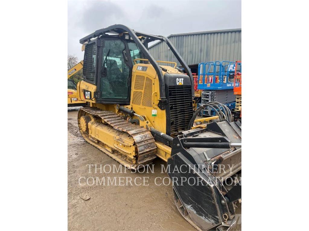 CAT D3K2XLMULC Buldozer sobre oruga