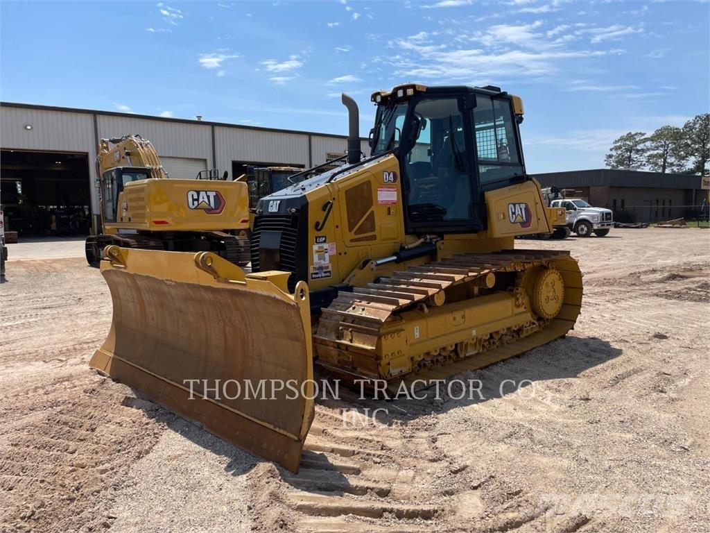 CAT D4 Buldozer sobre oruga