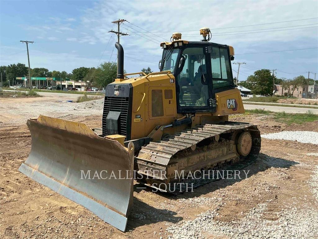 CAT D4 Buldozer sobre oruga