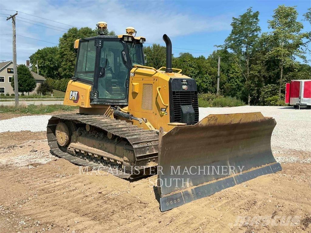 CAT D4 Buldozer sobre oruga