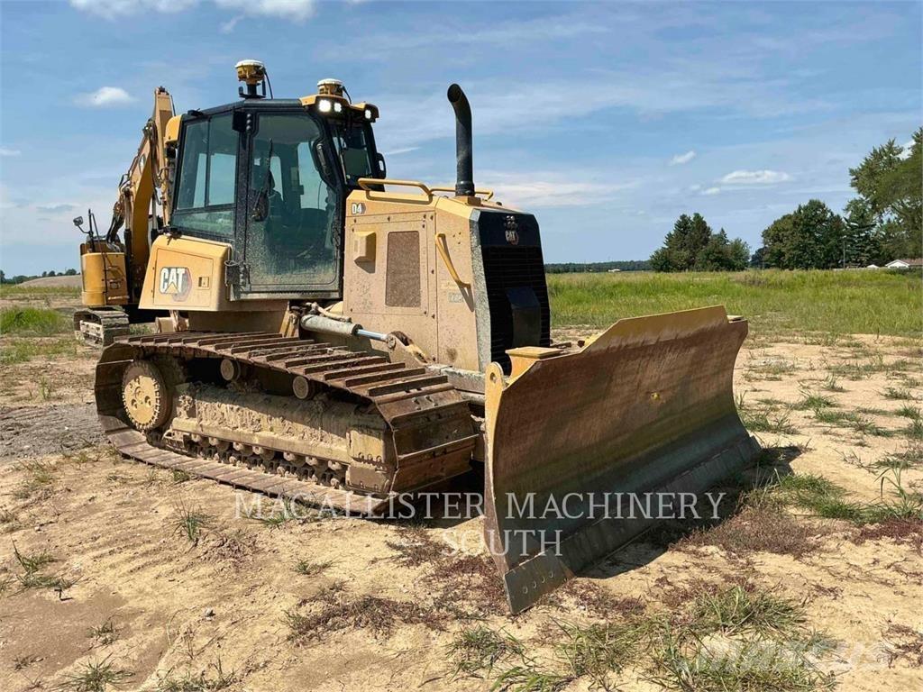 CAT D4 Buldozer sobre oruga