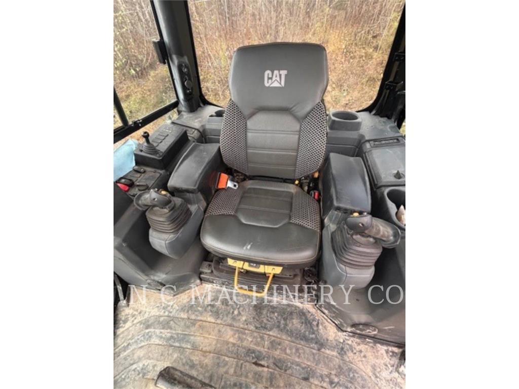 CAT D4 LGPVPAT Buldozer sobre oruga