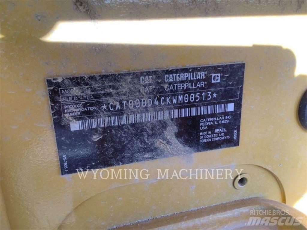 CAT D4 VP Buldozer sobre oruga