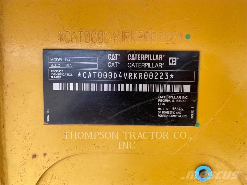 CAT D4 VP Buldozer sobre oruga