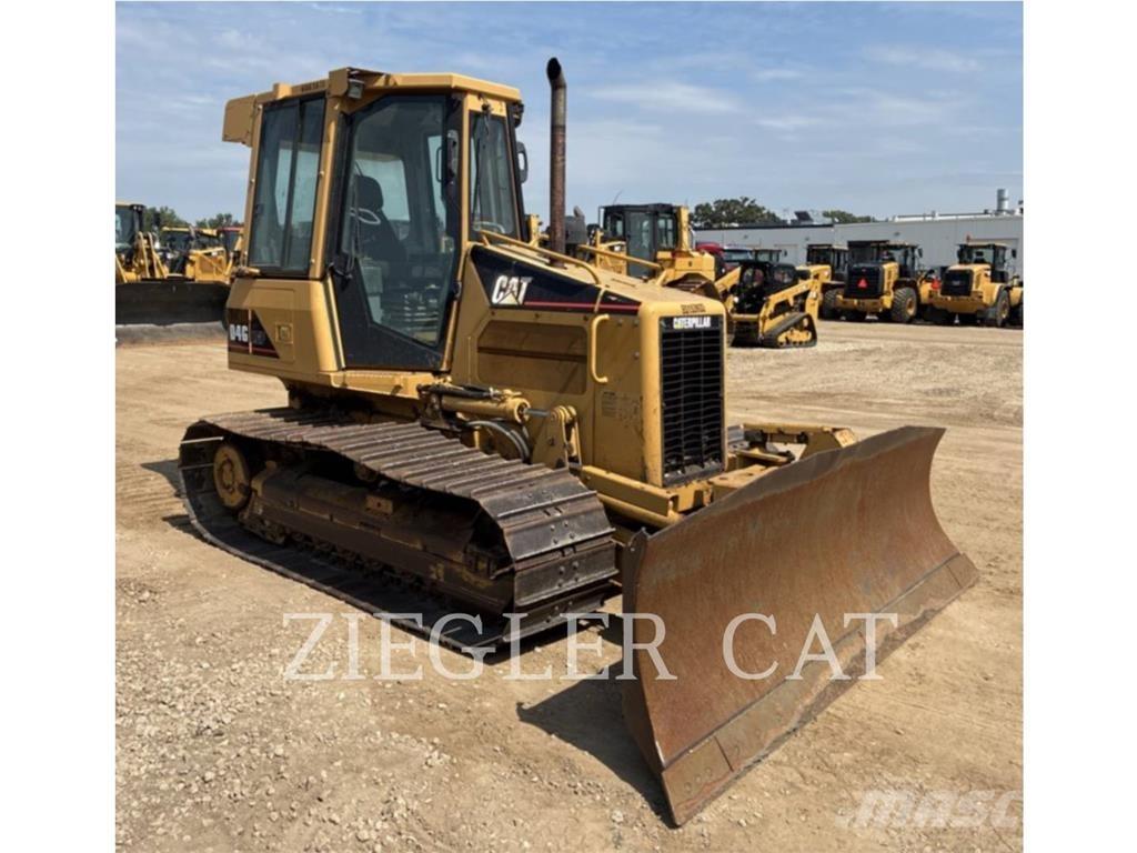 CAT D4GLGP Buldozer sobre oruga