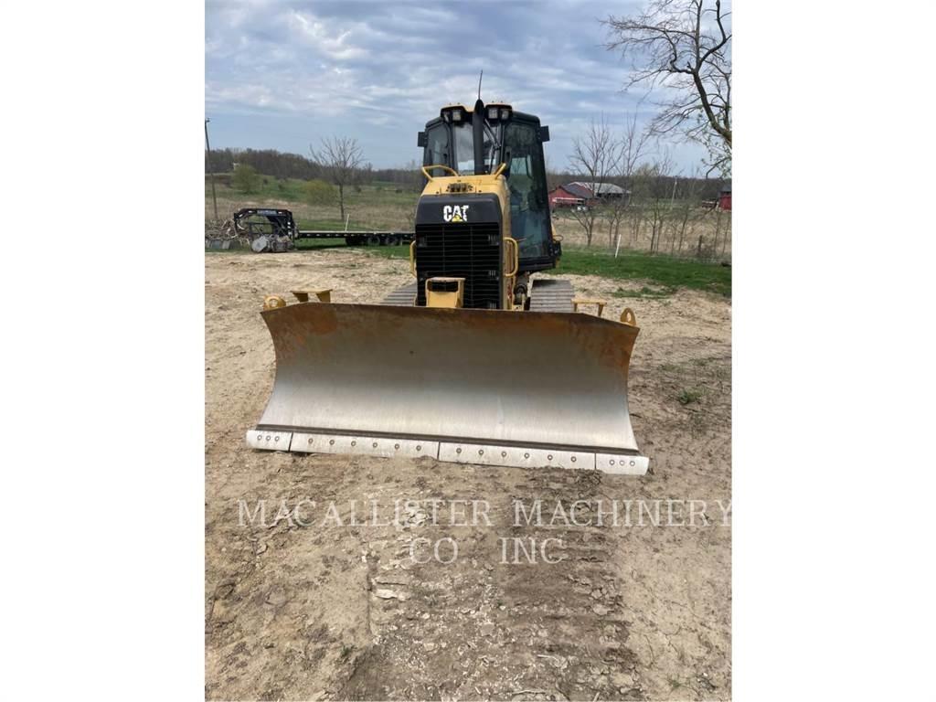 CAT D4K2 XL Buldozer sobre oruga