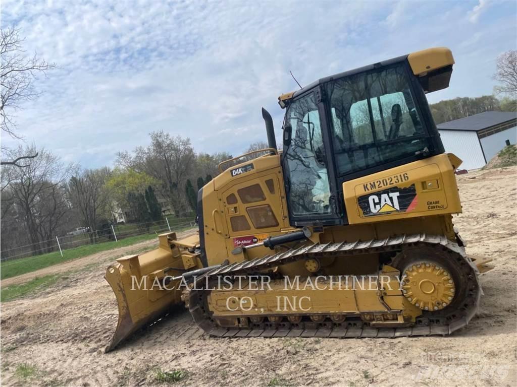 CAT D4K2 XL Buldozer sobre oruga