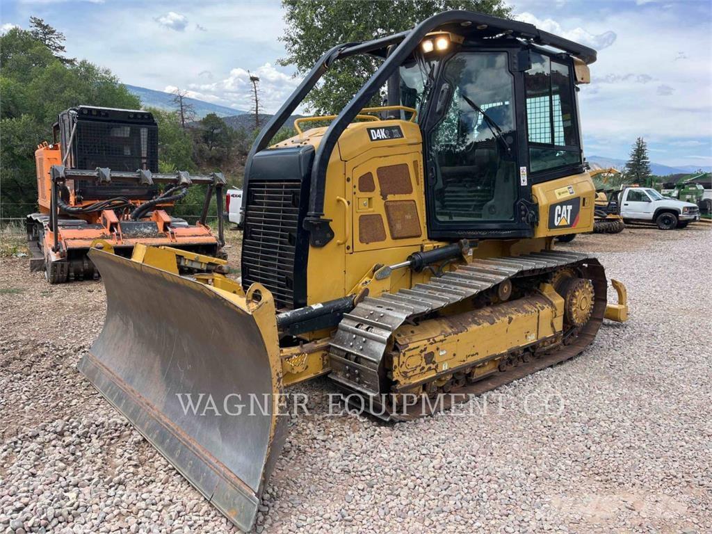 CAT D4K2 XL Buldozer sobre oruga