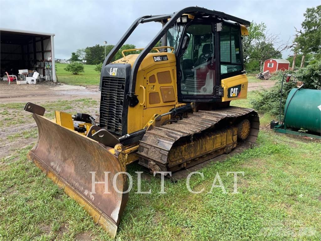 CAT D4K2LGP Buldozer sobre oruga