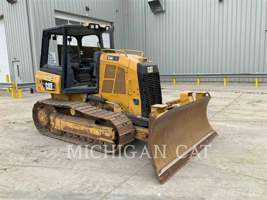 CAT D4K2X Z2 Buldozer sobre oruga