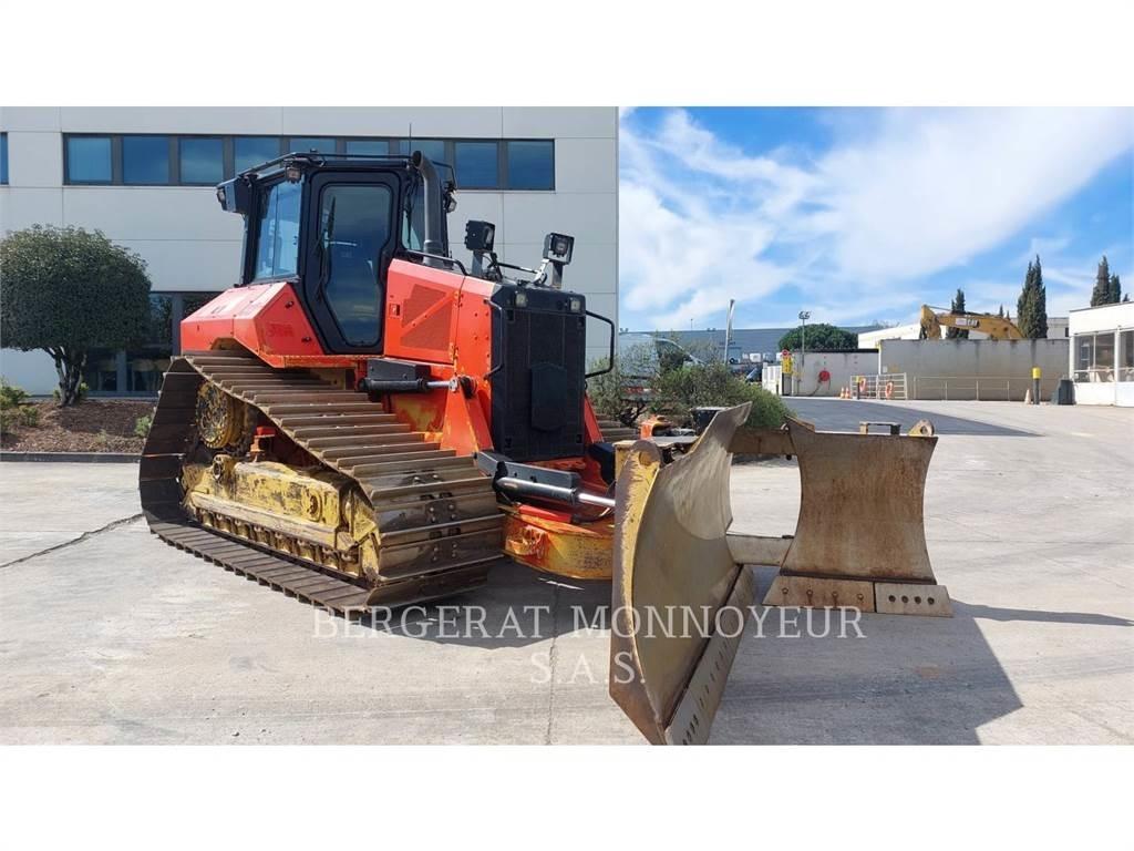 CAT D5 Buldozer sobre oruga