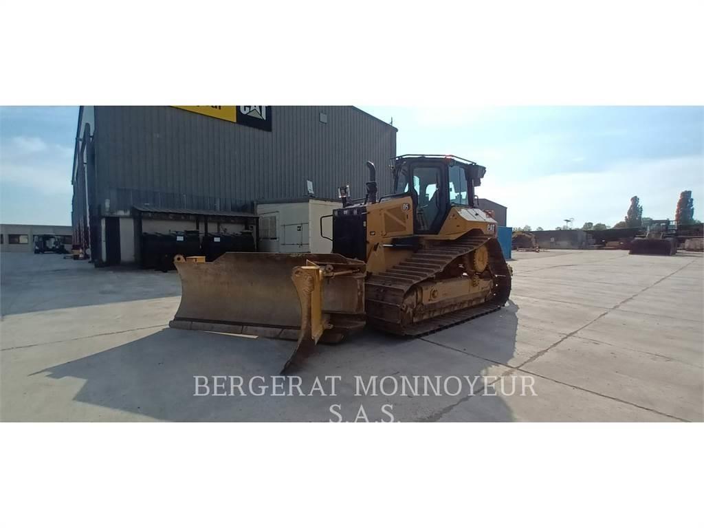 CAT D5 Buldozer sobre oruga