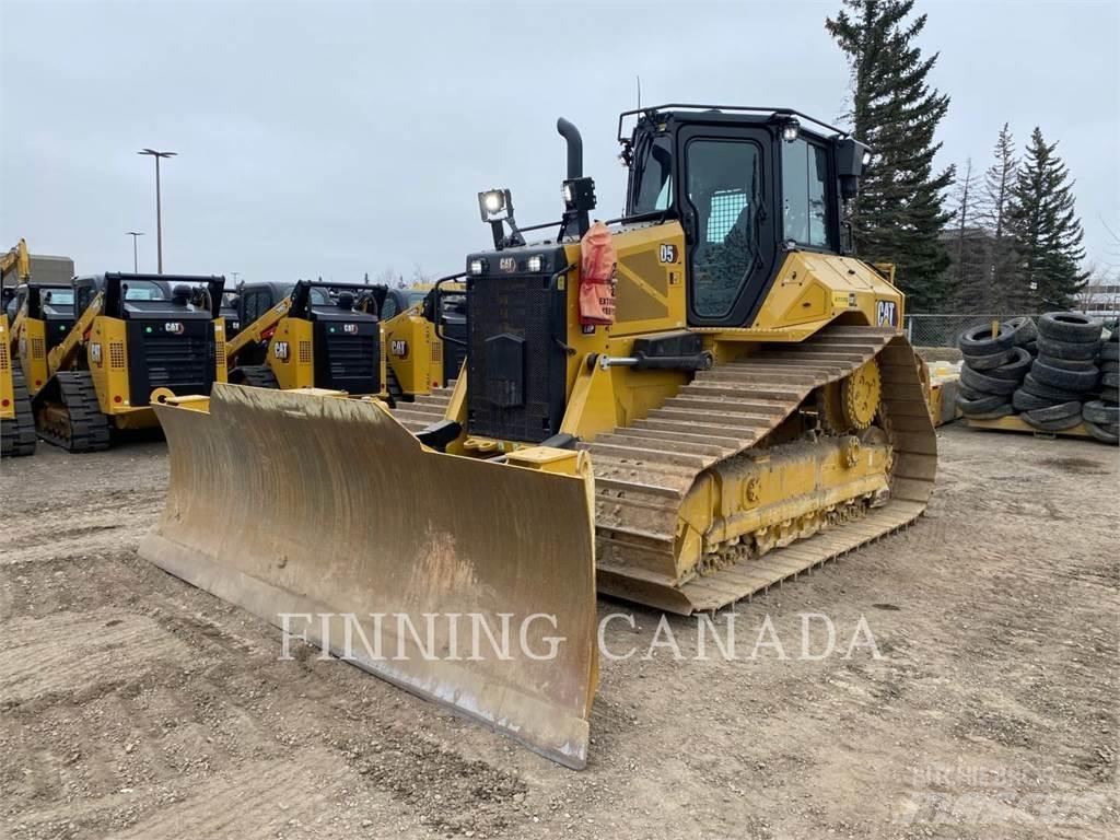 CAT D5-17 Buldozer sobre oruga