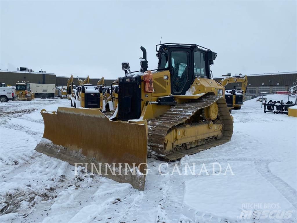 CAT D5-17 Buldozer sobre oruga