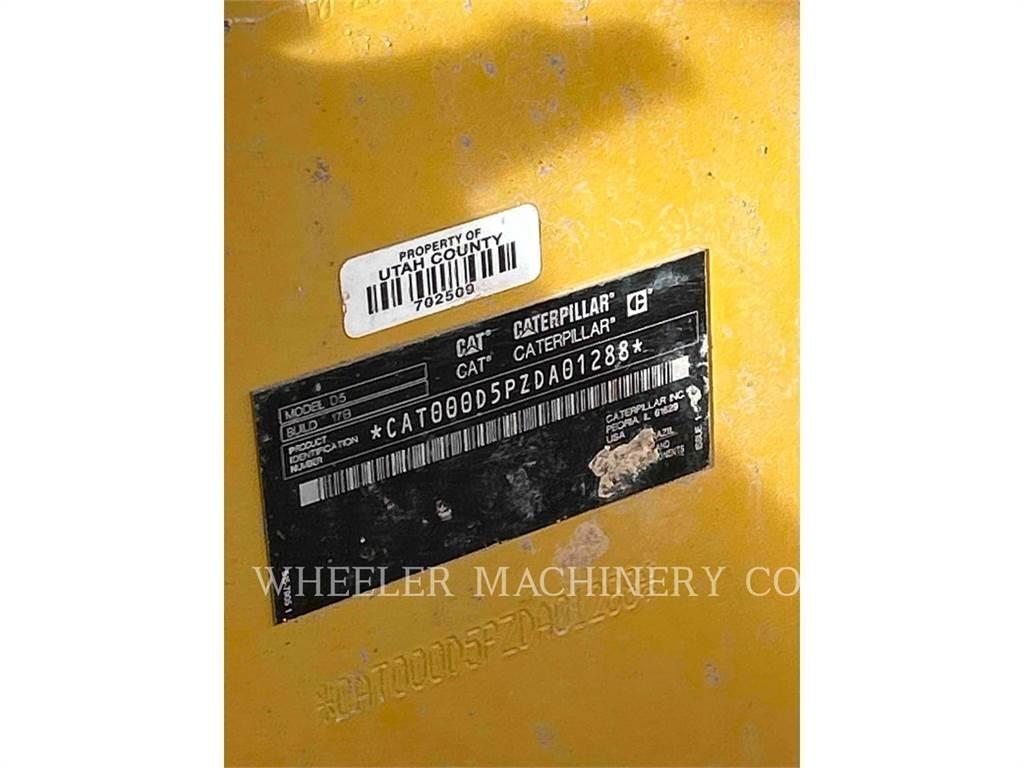 CAT D5-17 XL Buldozer sobre oruga