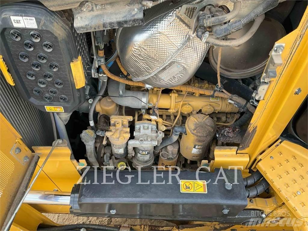 CAT D5-17LGP Buldozer sobre oruga
