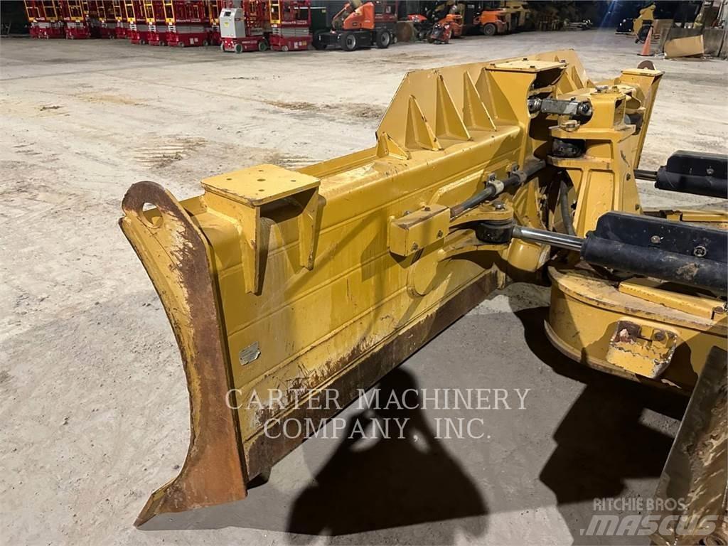 CAT D5-17VP Buldozer sobre oruga