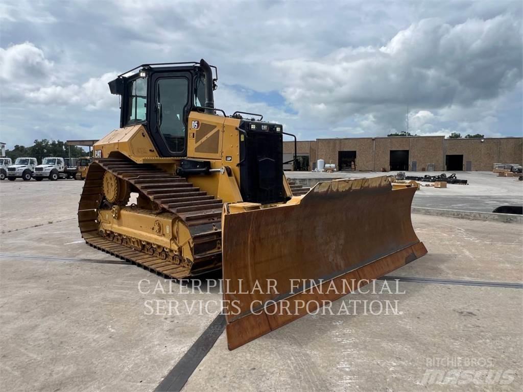 CAT D5-17VP Buldozer sobre oruga