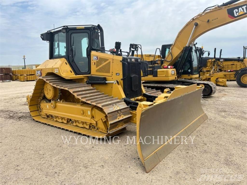 CAT D5 LGP Buldozer sobre oruga